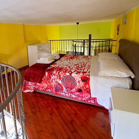 Casa "Positano" Da Ely - Salerno Centro Con Self Check-In Apartamento Exterior foto