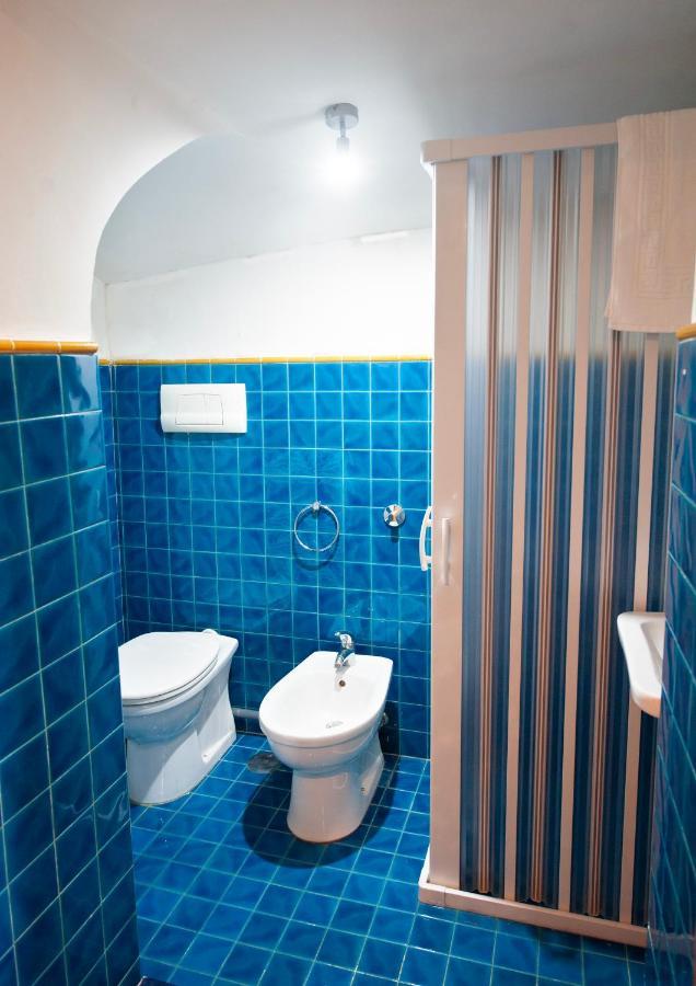Casa "Positano" Da Ely - Salerno Centro Con Self Check-In Apartamento Exterior foto