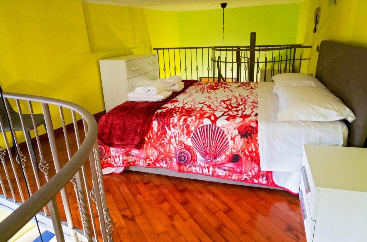 Casa "Positano" Da Ely - Salerno Centro Con Self Check-In Apartamento Exterior foto