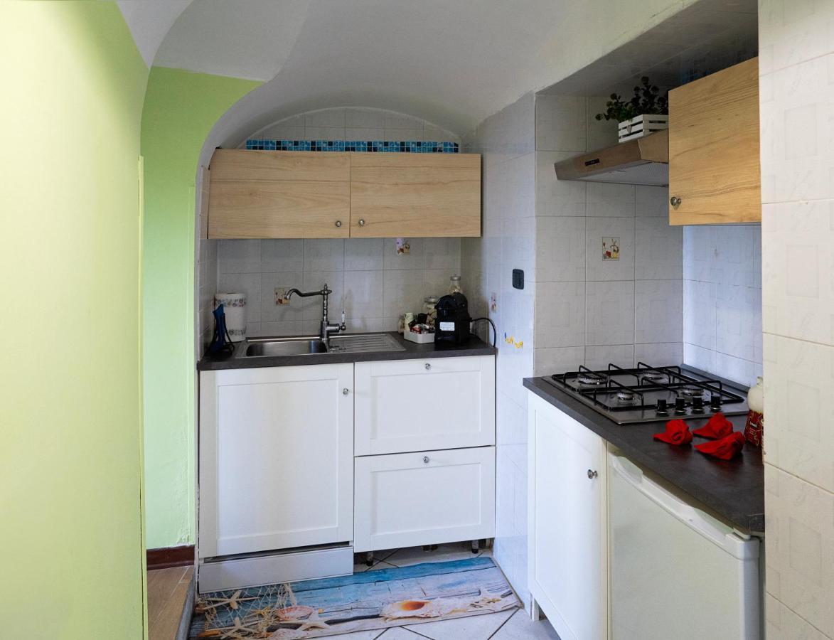 Casa "Positano" Da Ely - Salerno Centro Con Self Check-In Apartamento Exterior foto
