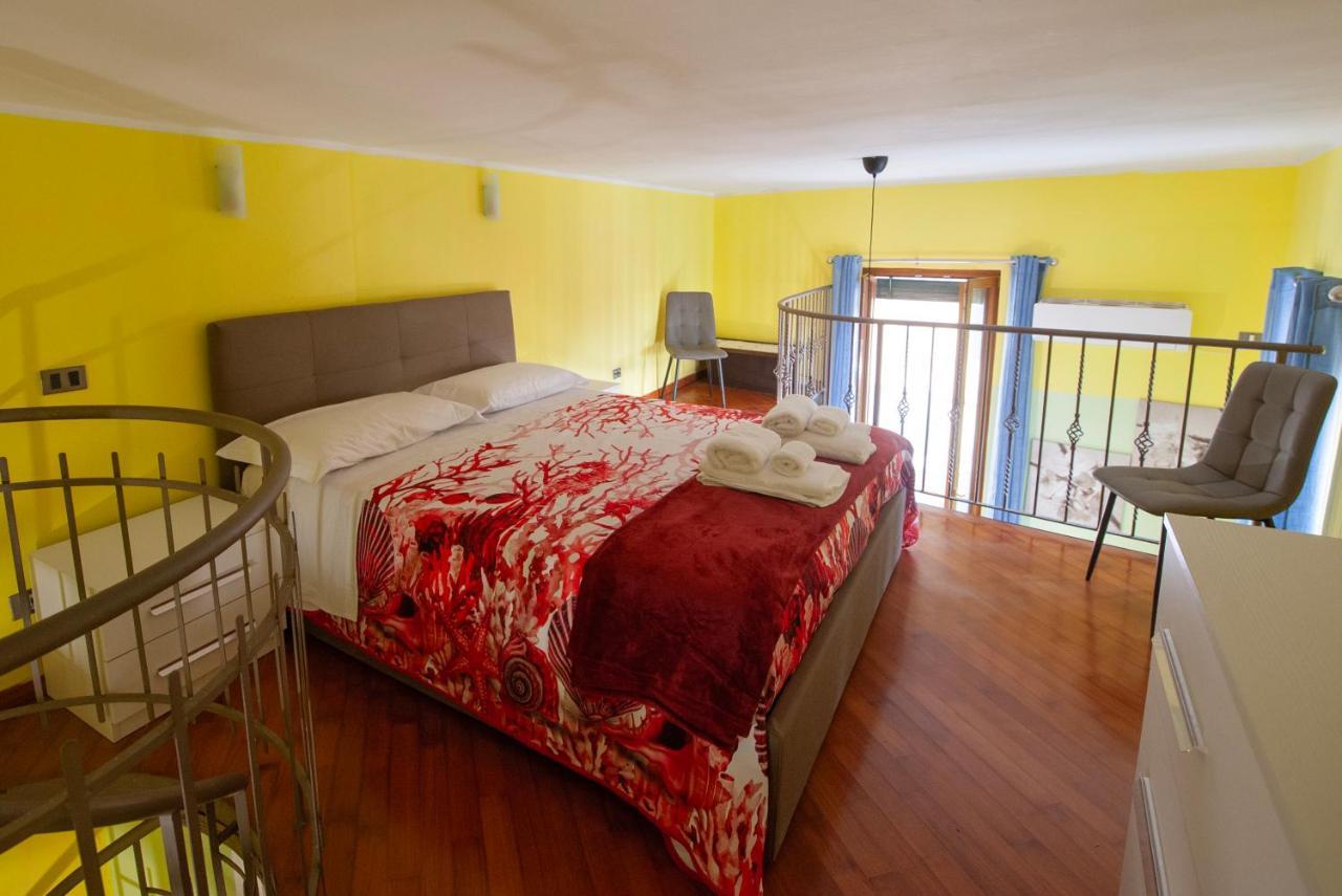 Casa "Positano" Da Ely - Salerno Centro Con Self Check-In Apartamento Exterior foto